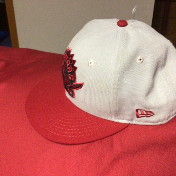 NBA TORONTO RAPTORS  hat - Picture 3 of 4